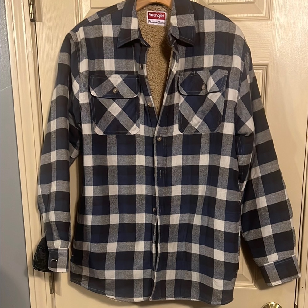 Wrangler Blue Plaid Flannel Shacket size S